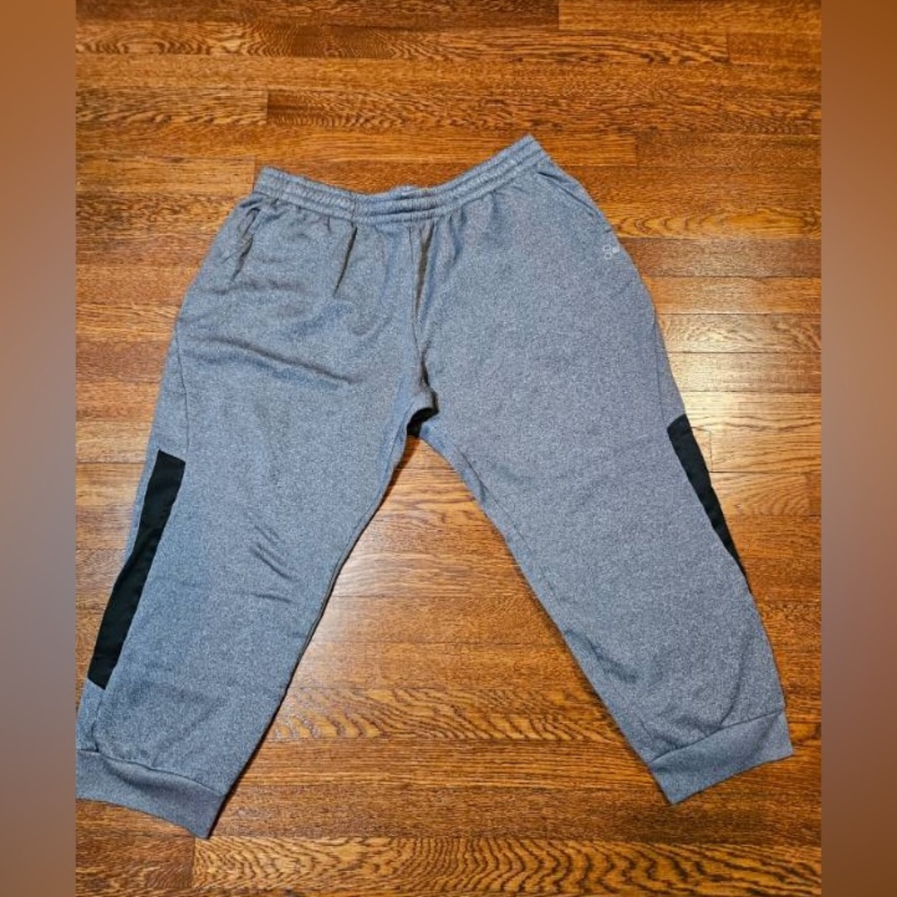 Men’s sweatpants
